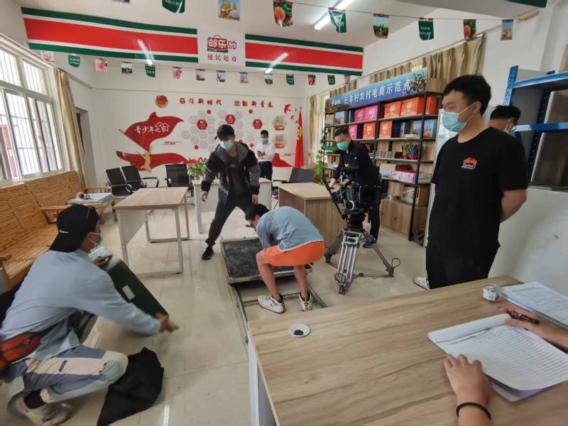 潼南广告片拍摄公司：极简主义践行者，少即是多的视觉哲学